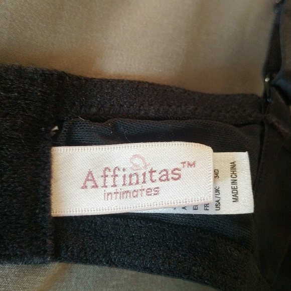 Affinitas Intimates European demi bra - Picture 6 of 6